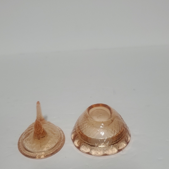 Amber Glass Hen on Nest Dish - Picture 4 of 6